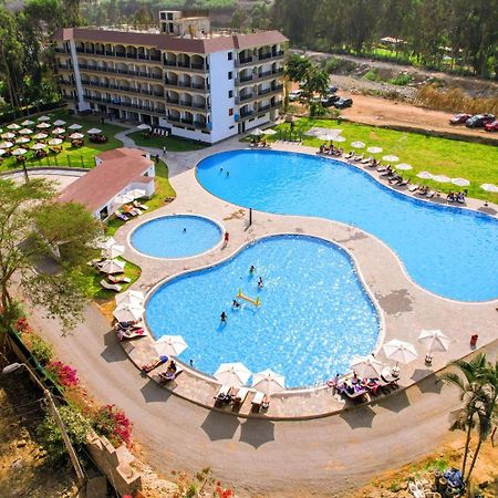 سيينيغيلا Ribera Del Rio Club Resort المظهر الخارجي الصورة